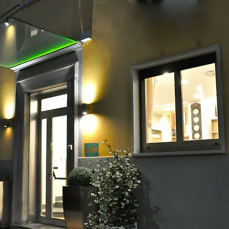 Hotel Dover 2*
