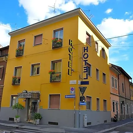 Dover Hotel