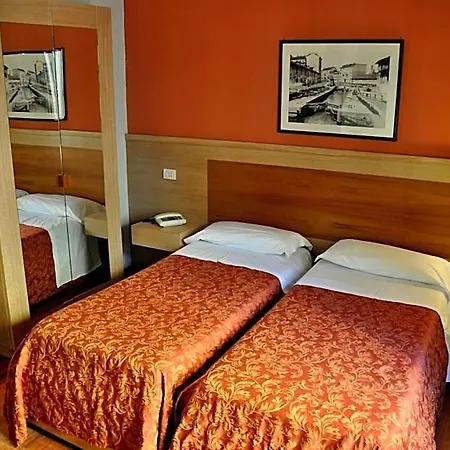Hotel Dover 2*